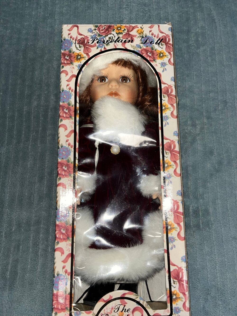 Vintage Yesterday's Child Doll Collection by The Boyds Sonya 12” Porcelain Doll
